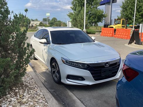 Used 2018 Honda Accord EX-L image 1