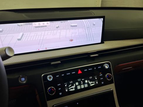 New 2026 Genesis GV80 2.5T Advanced AWD/4WD image 17