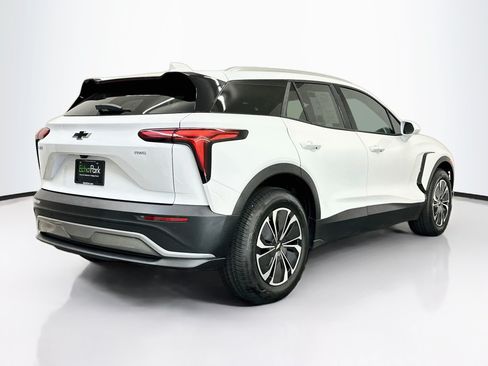 Used 2024 Chevrolet Blazer EV LT AWD/4WD image 9