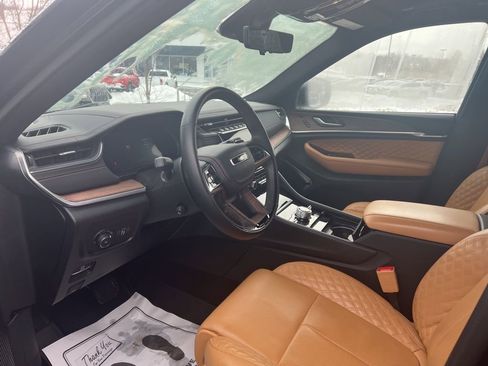 Certified 2023 Jeep Grand Cherokee L Summit w/ Advanced Protech Group IV image 4