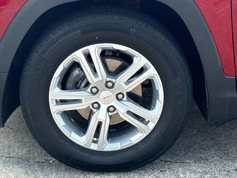 Used 2022 GMC Terrain SLE w/ Driver Convenience Package FWD image 5
