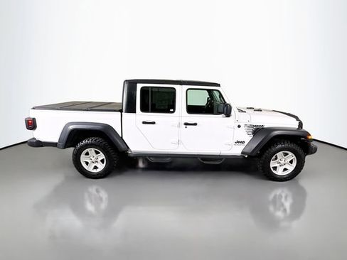 Used 2020 Jeep Gladiator Sport w/ Quick Order Package 24S image 11