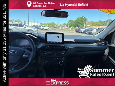 Used 2025 Ford Escape Active AWD/4WD image 14