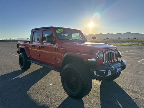 Used 2020 Jeep Gladiator Overland image 3