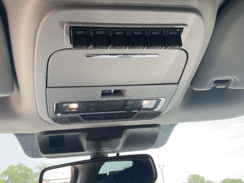 Used 2023 Ford F350 Lariat w/ Chrome Package AWD/4WD image 17