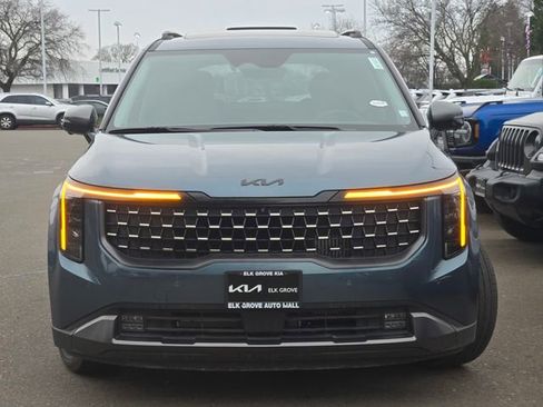 New 2025 Kia Carnival SX image 2