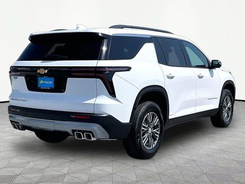 New 2026 Chevrolet Traverse LT w/ Driver Confidence Package AWD/4WD image 6