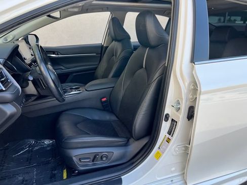 Used 2021 Toyota Camry XSE w/ Carpet Mat Package (TMS) FWD image 33