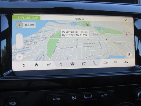 Used 2018 Land Rover Discovery HSE image 56