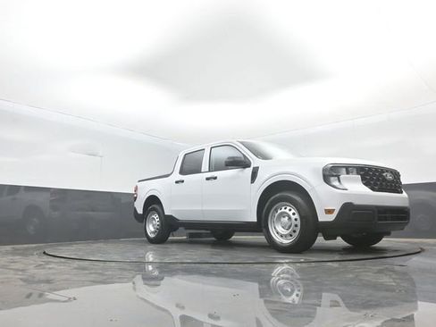 New 2026 Ford Maverick XL FWD image 31
