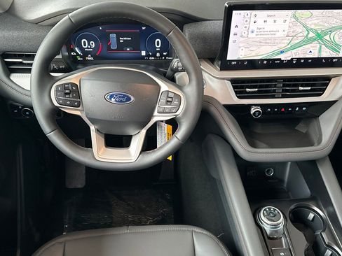 New 2026 Ford Explorer Active w/ Active Comfort Package image 13
