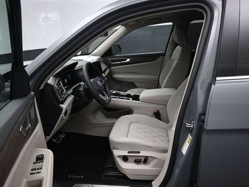 New 2026 Volkswagen Atlas SEL Premium R-Line AWD/4WD image 9