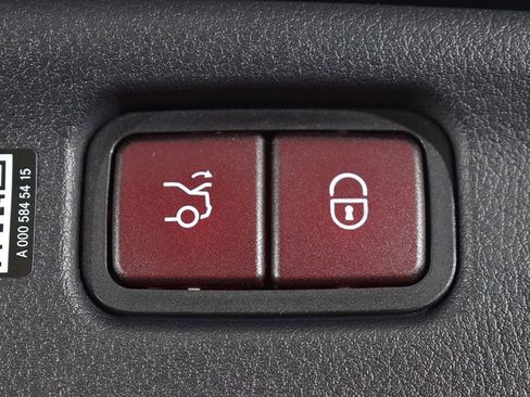 Certified 2026 Mercedes-Benz C 300 4MATIC Sedan image 6