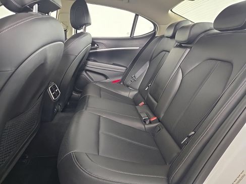 Used 2025 Genesis G70 2.5T AWD/4WD image 12