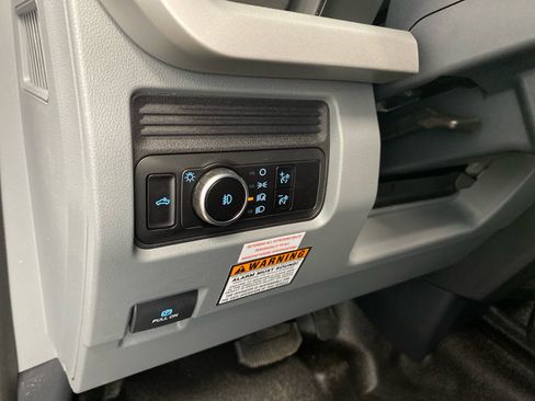 New 2026 Ford F550 4x4 Supercab Super Duty image 19