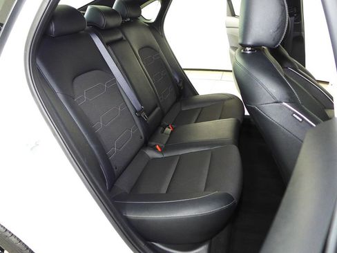 Used 2024 Kia Forte GT-Line image 19