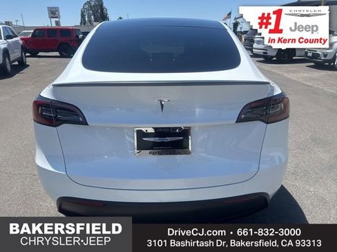 Used 2024 Tesla Model Y Performance AWD/4WD image 4