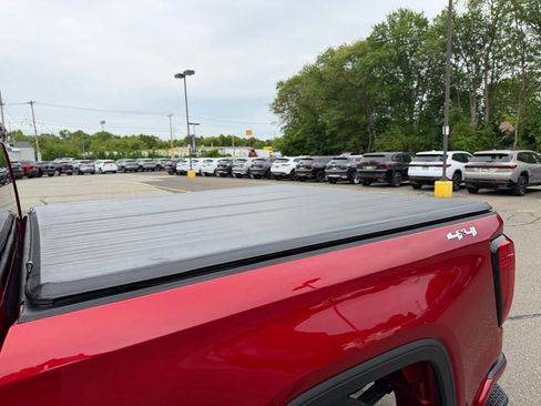 Used 2024 GMC Sierra 1500 Elevation AWD/4WD image 7