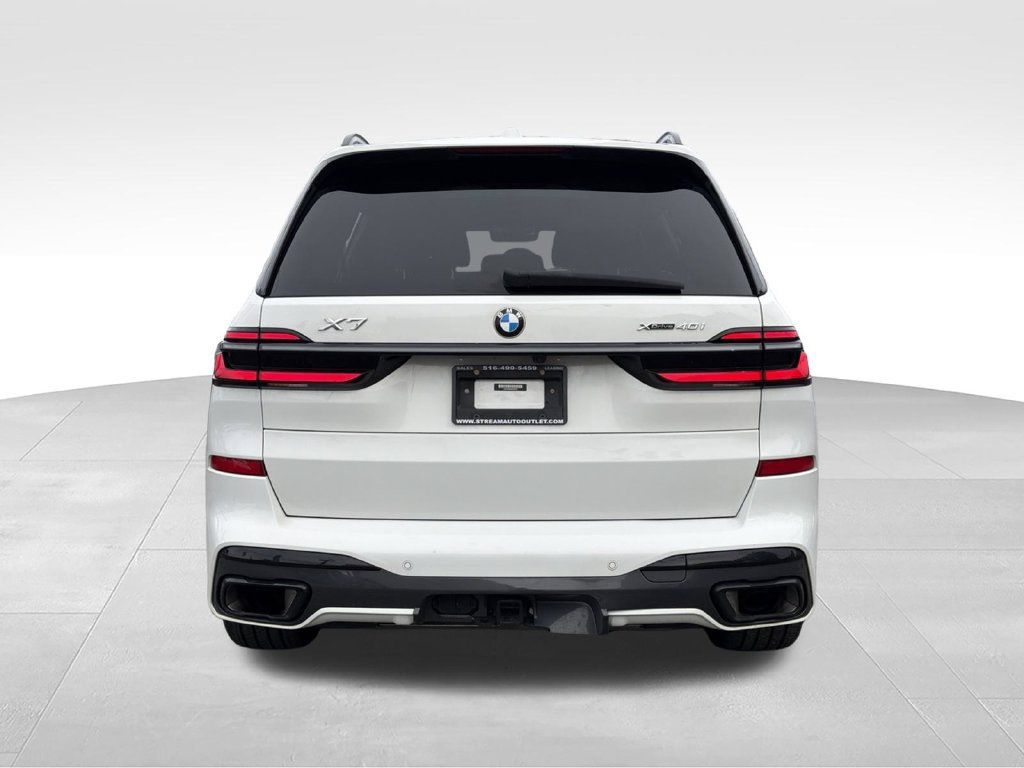 Used 2024 BMW X7 xDrive40i w/ Executive Package AWD/4WD image 9