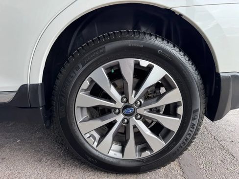 Used 2019 Subaru Outback 3.6R Touring w/ Popular Package #3A AWD/4WD image 39