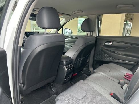 Certified 2022 Hyundai Santa Fe SEL image 10