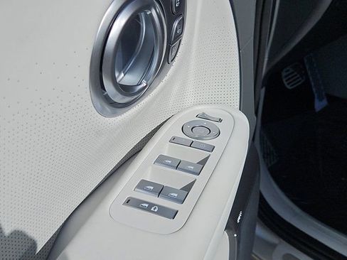 New 2026 Hyundai Ioniq 9 Calligraphy image 19