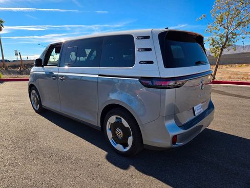 New 2025 Volkswagen ID. Buzz Pro S Plus RWD image 3