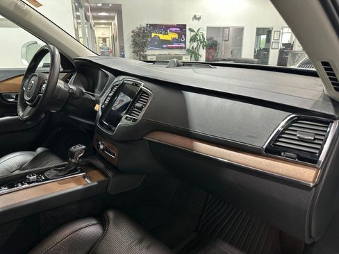 Used 2017 Volvo XC90 T6 Inscription w/ Vision Package AWD/4WD image 59