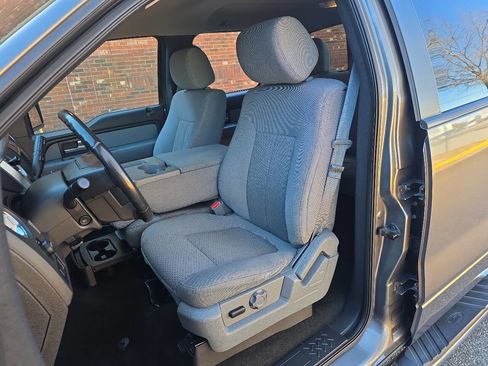 Used 2013 Ford F150 XLT w/ Luxury Equipment Group image 10