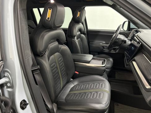 Used 2024 Rivian R1S Adventure AWD/4WD image 24