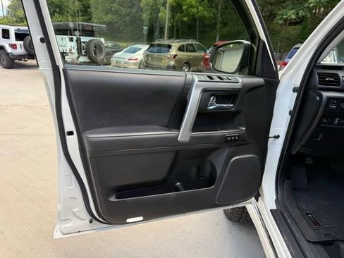 Used 2023 Toyota 4Runner Limited AWD/4WD image 16