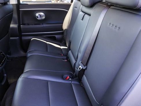 New 2026 Hyundai Ioniq 9 SEL image 18