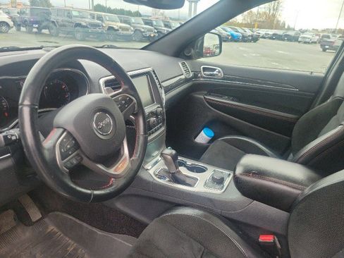 Used 2017 Jeep Grand Cherokee Trailhawk image 4