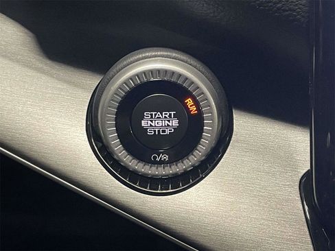 New 2025 Jeep Wagoneer Series II w/ Premium Group I image 17