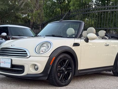 Used 2014 MINI Cooper Convertible FWD image 4