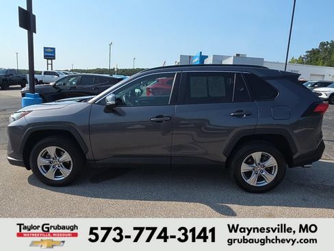 Used 2024 Toyota RAV4 XLE AWD/4WD image 5