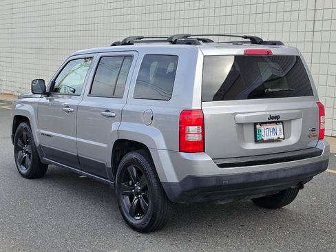 Used 2014 Jeep Patriot Sport w/ Power Value Group FWD image 5