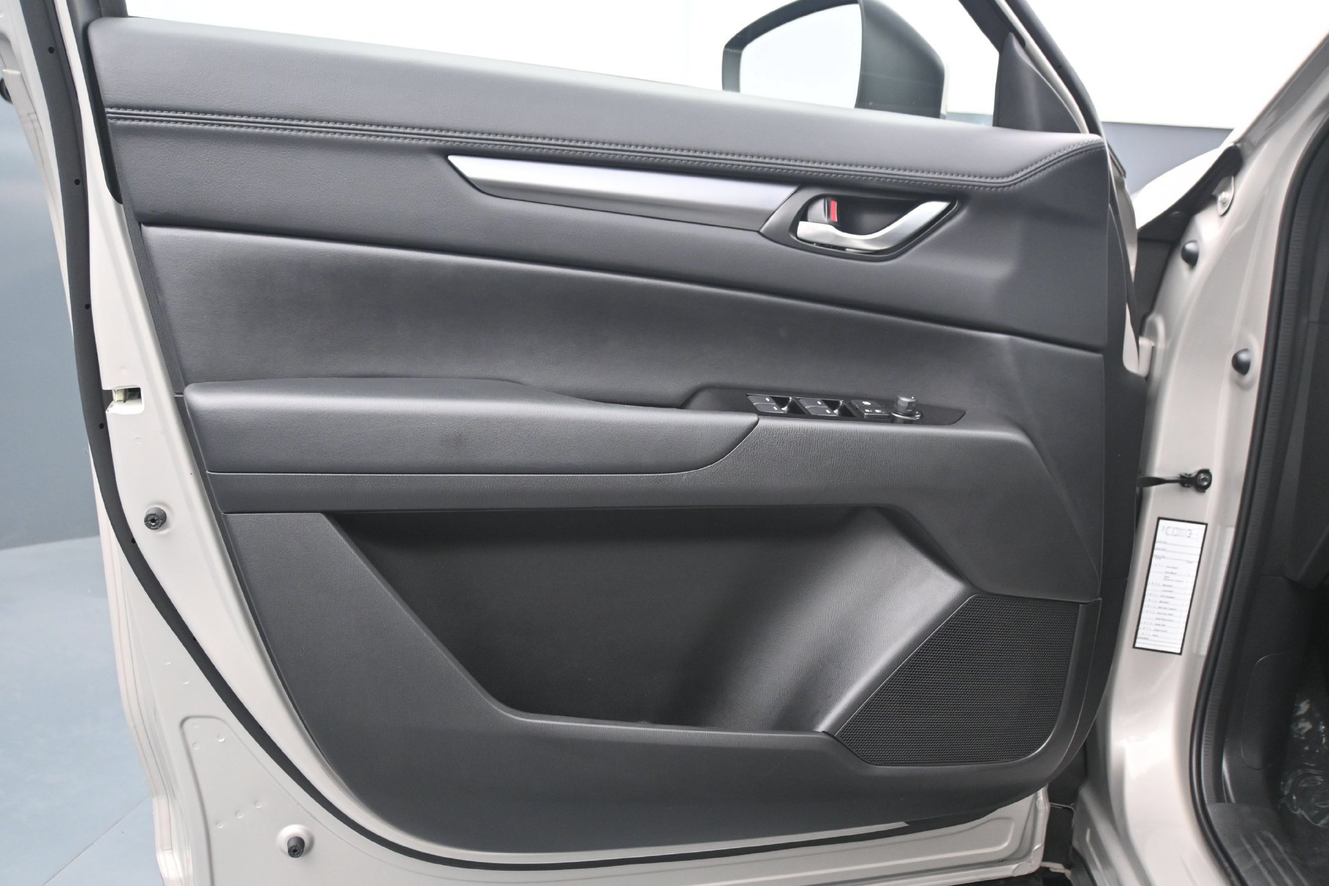 Used 2025 MAZDA CX-5 AWD 2.5 S w/ Preferred Package image 18