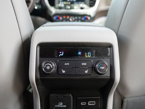 Used 2023 GMC Acadia SLT w/ Preferred Package AWD/4WD image 33