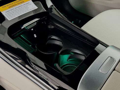 Used 2026 Mercedes-Benz GLC 300 image 34