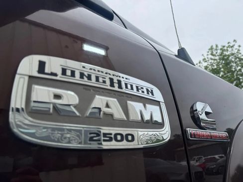 Used 2014 RAM 2500 Longhorn w/ Convenience Group AWD/4WD image 11