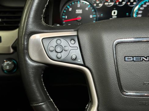 Used 2020 GMC Yukon Denali w/ Denali Ultimate Package AWD/4WD image 37