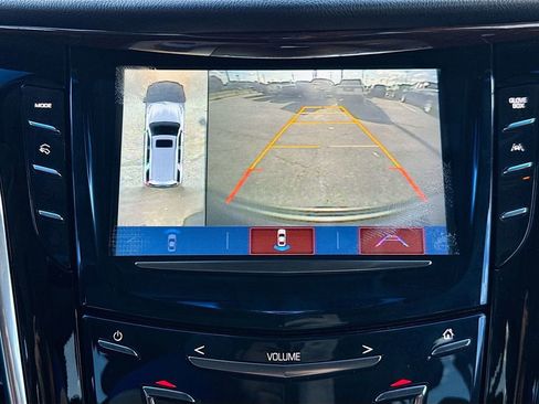 Used 2018 Cadillac Escalade Premium Luxury image 14