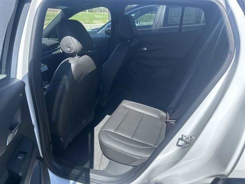 New 2026 Buick Envista Sport Touring image 25