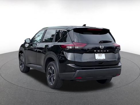 Used 2025 Nissan Rogue SV FWD image 11