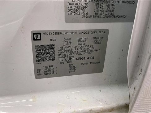 Used 2024 GMC Sierra 1500 SLT AWD/4WD image 32