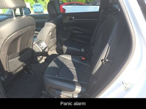 Used 2023 Kia Sorento EX w/ Panoramic Sunroof Package FWD image 11