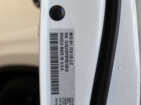 Used 2023 Jeep Wagoneer Series III w/ Rear Seat Video Group 1 image 47