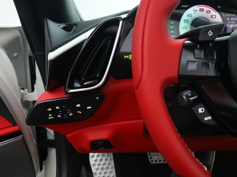 Certified 2025 Ferrari Roma Spider RWD image 29