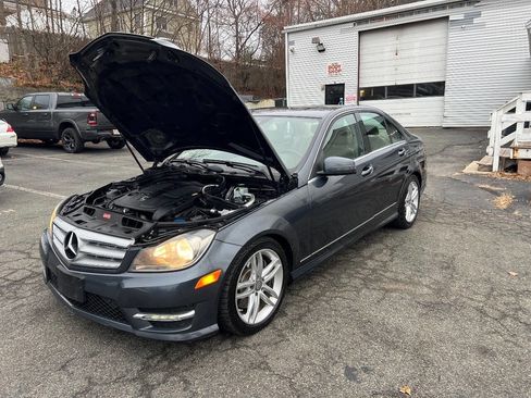 Used 2013 Mercedes-Benz C 300 4MATIC Sedan image 38